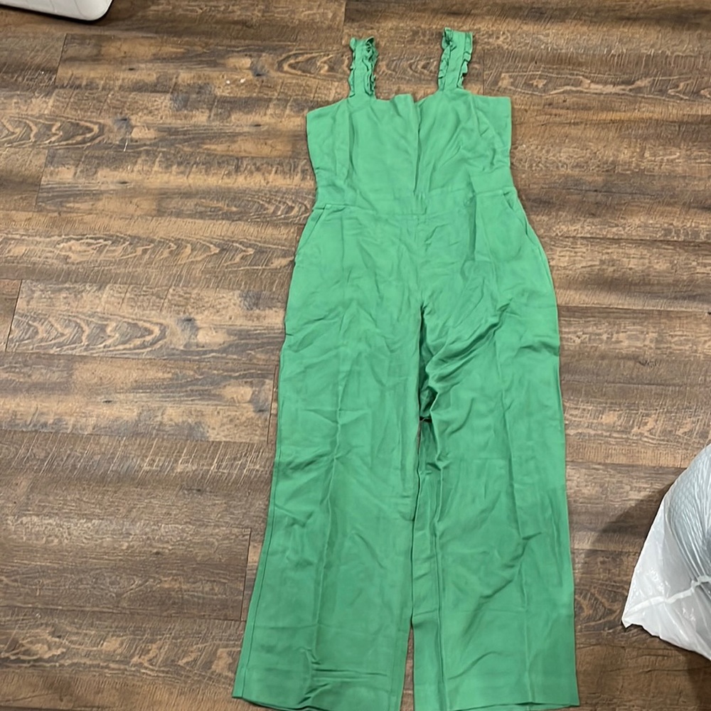 Never worn, tags still on Loft linen jumpsuit size 6